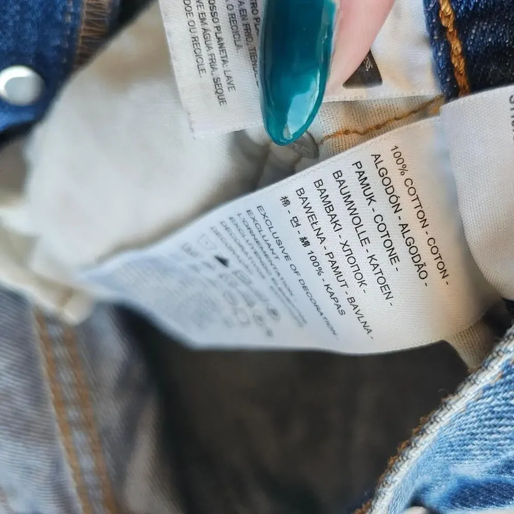 Levis blue denim shorts with